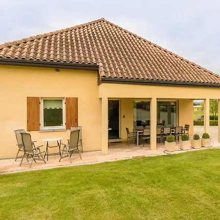 Modern In Aquitaine Holiday home