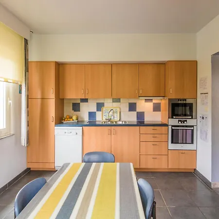 Modern In Aquitaine * Saint-Nexans