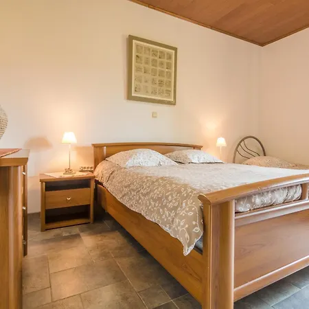 Modern In Aquitaine *