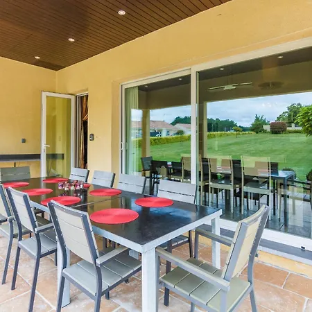 Modern In Aquitaine * Saint-Nexans